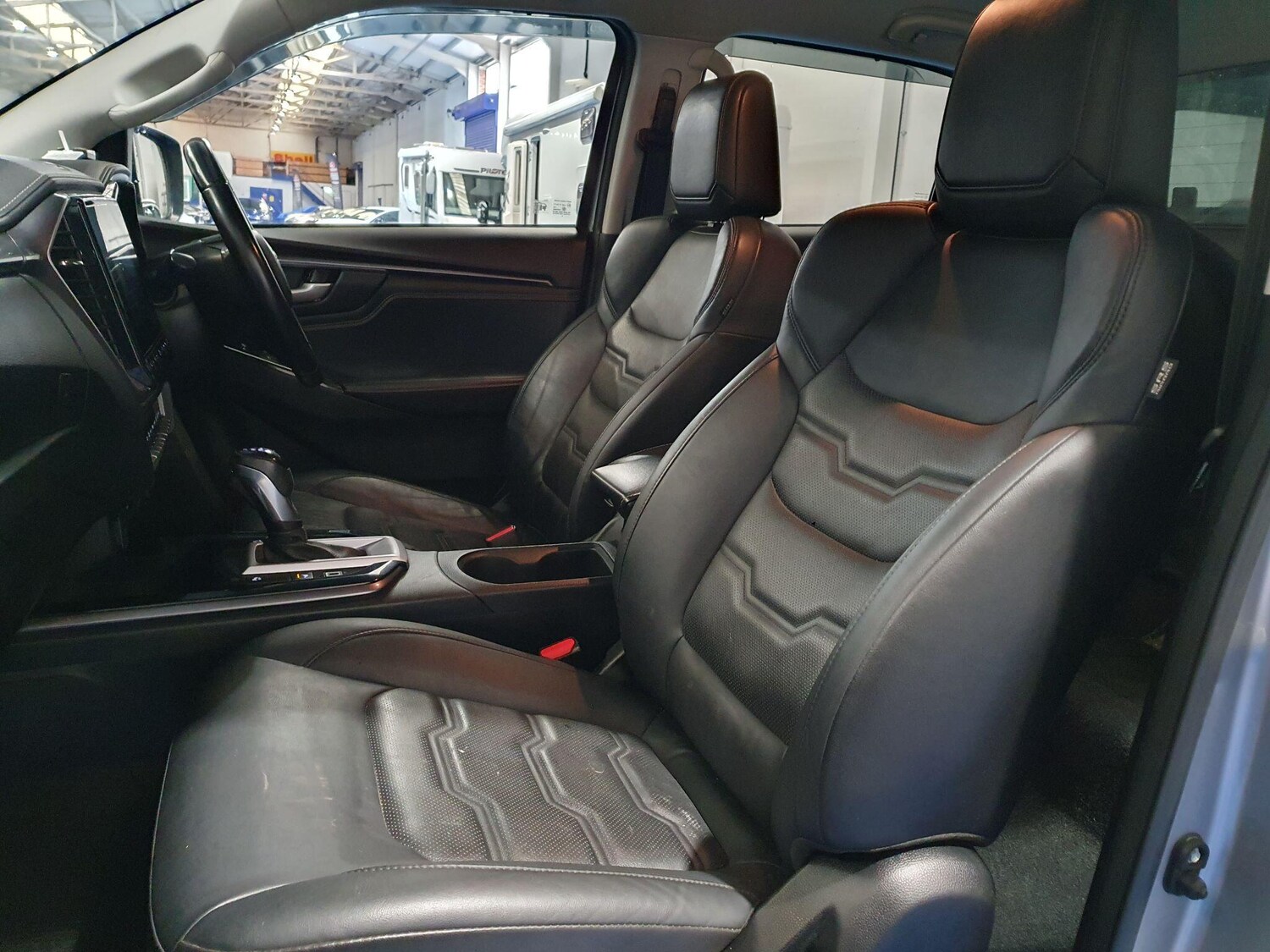 Used Isuzu D-Max 2023 for sale - 77624932: Photo 15