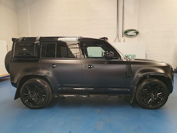 Used Land Rover Defender 110 2022 for sale - 79201387: Photo