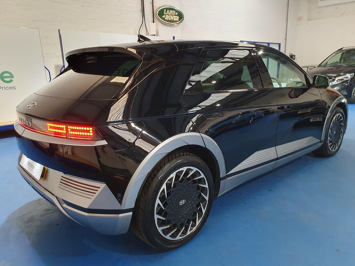 Used Hyundai IONIQ 5 2023 for sale - 76613181: Photo 3