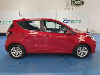 Used Hyundai i10 2018 for sale - 79349312: Photo