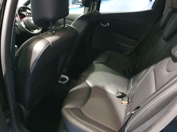 Used Renault Clio 2017 for sale - 76327135: Photo 15