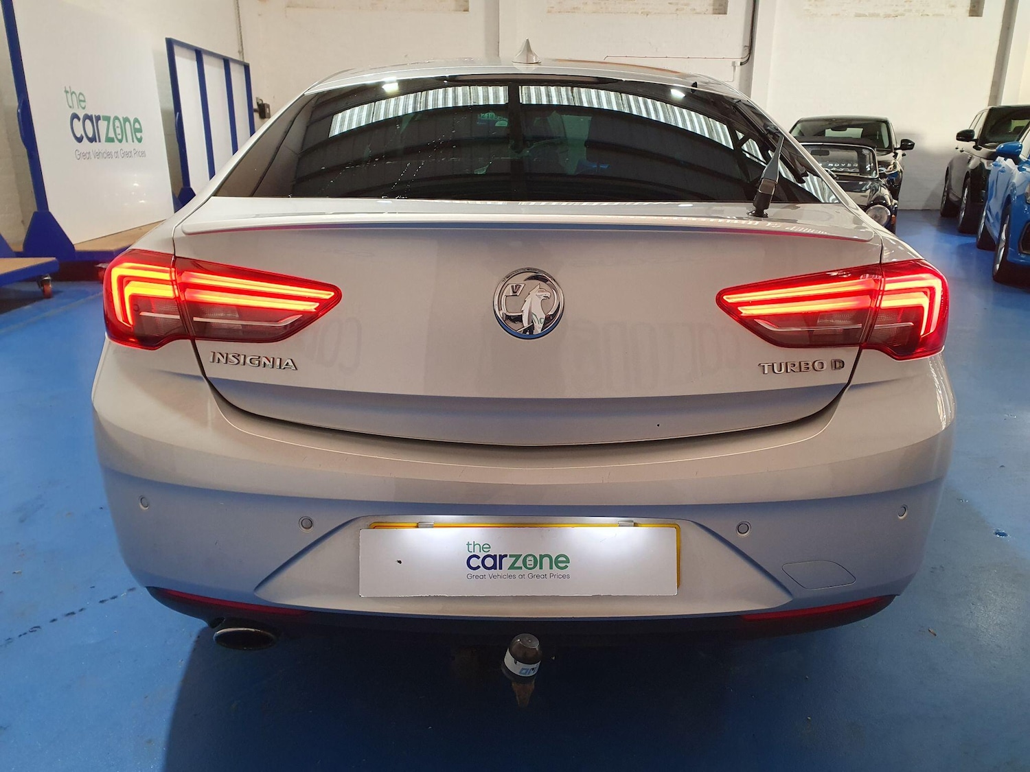 Used Vauxhall Insignia 2017 for sale - 76727209: Photo 4