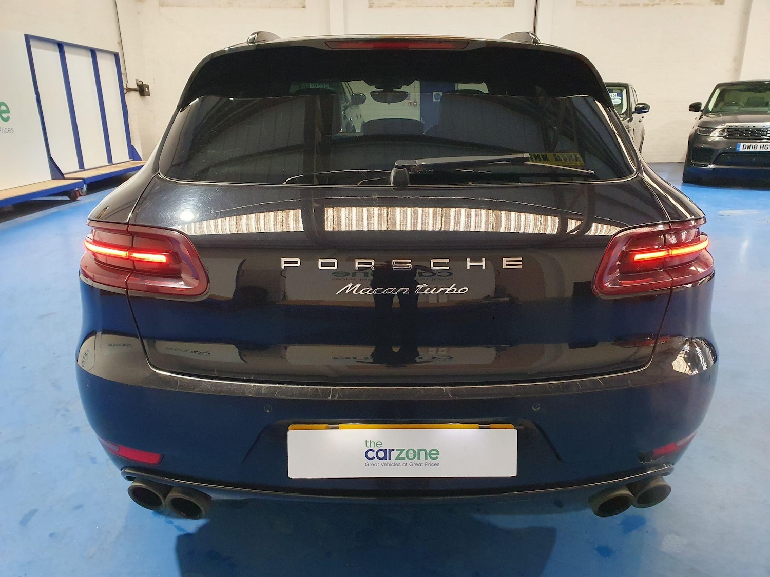 Used Porsche Macan 2017 for sale - 78033641: Photo 4