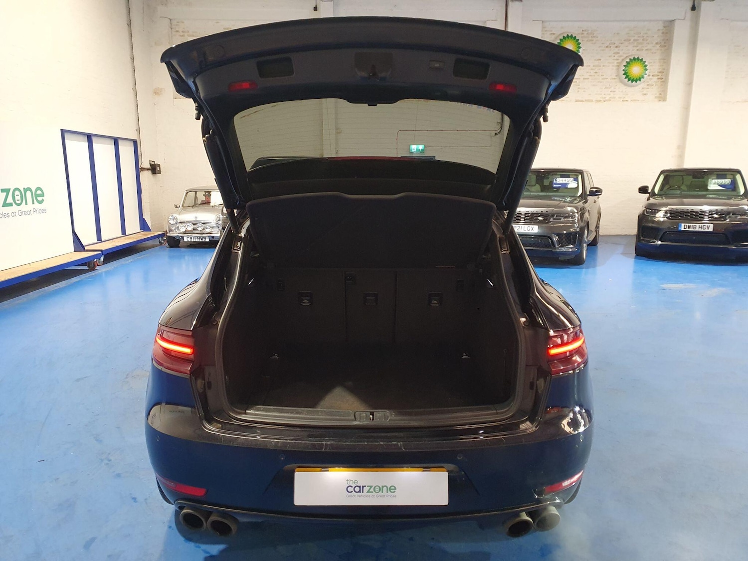 Used Porsche Macan 2017 for sale - 78033641: Photo 5