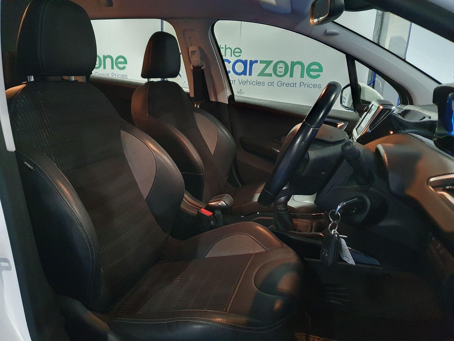 Used Peugeot 2008 2017 for sale - 76550713: Photo 12