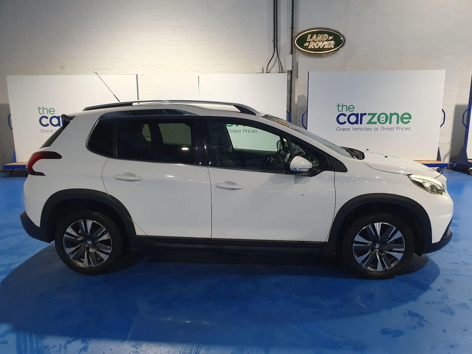 Used Peugeot 2008 2017 for sale - 76550713: Photo 2