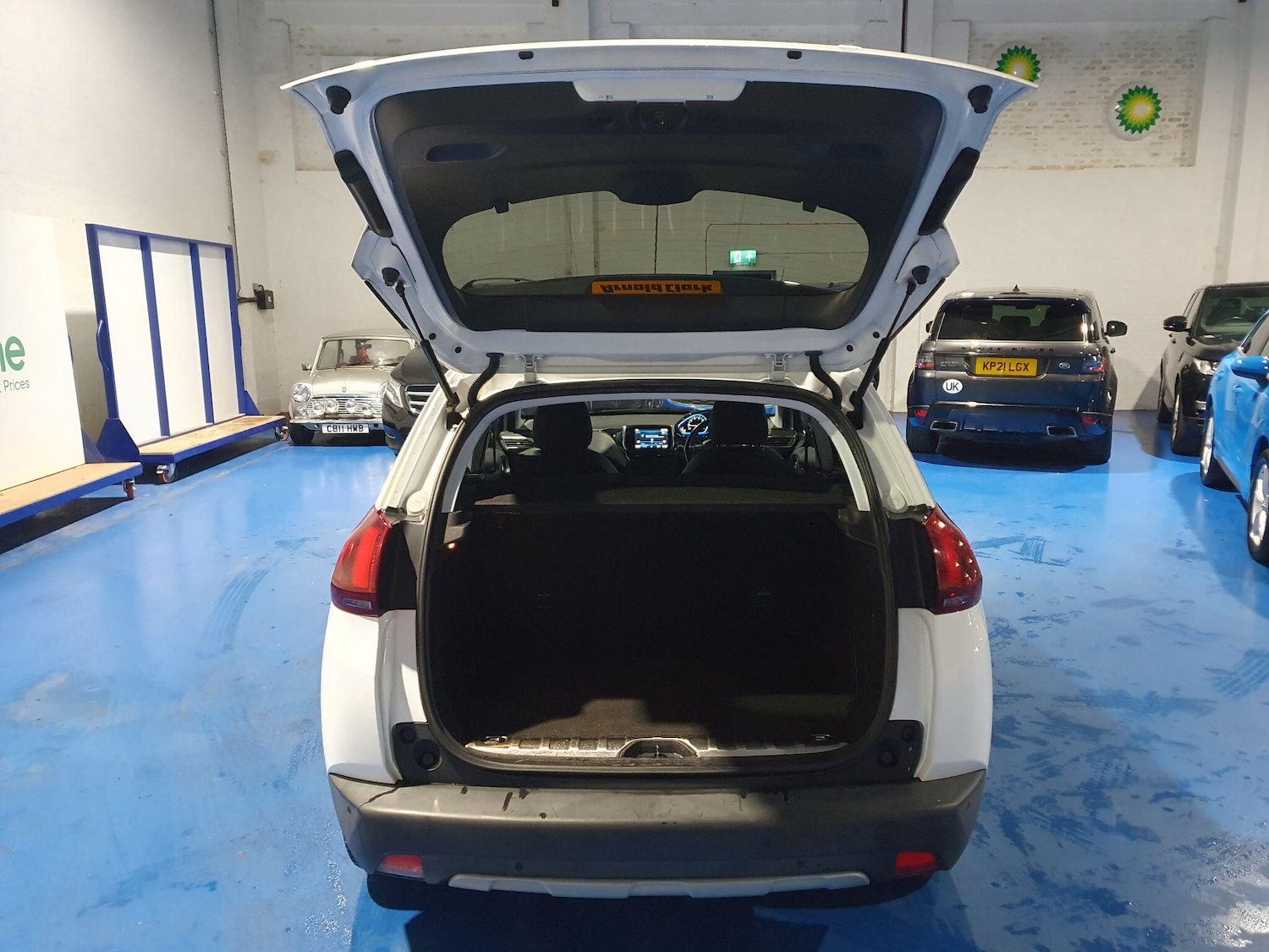 Used Peugeot 2008 2017 for sale - 76550713: Photo 5