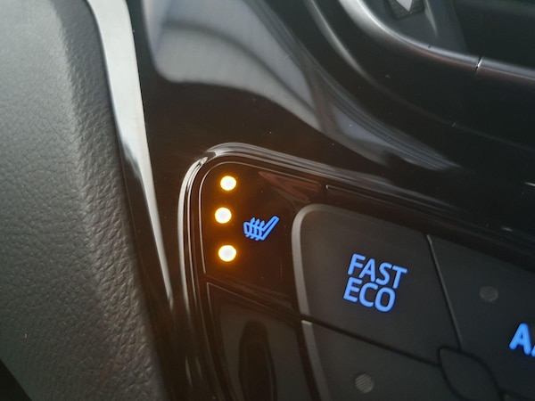 Used Toyota C-HR 2022 for sale - 75707828: Photo 12