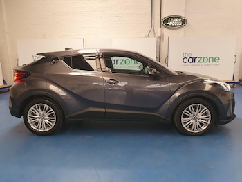 Used Toyota C-HR 2022 for sale - 75707828: Photo