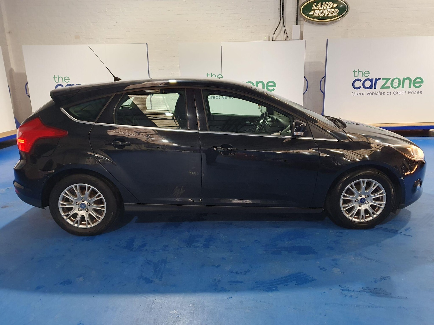 Used Ford Focus 2011 for sale - 77625013: Photo 2