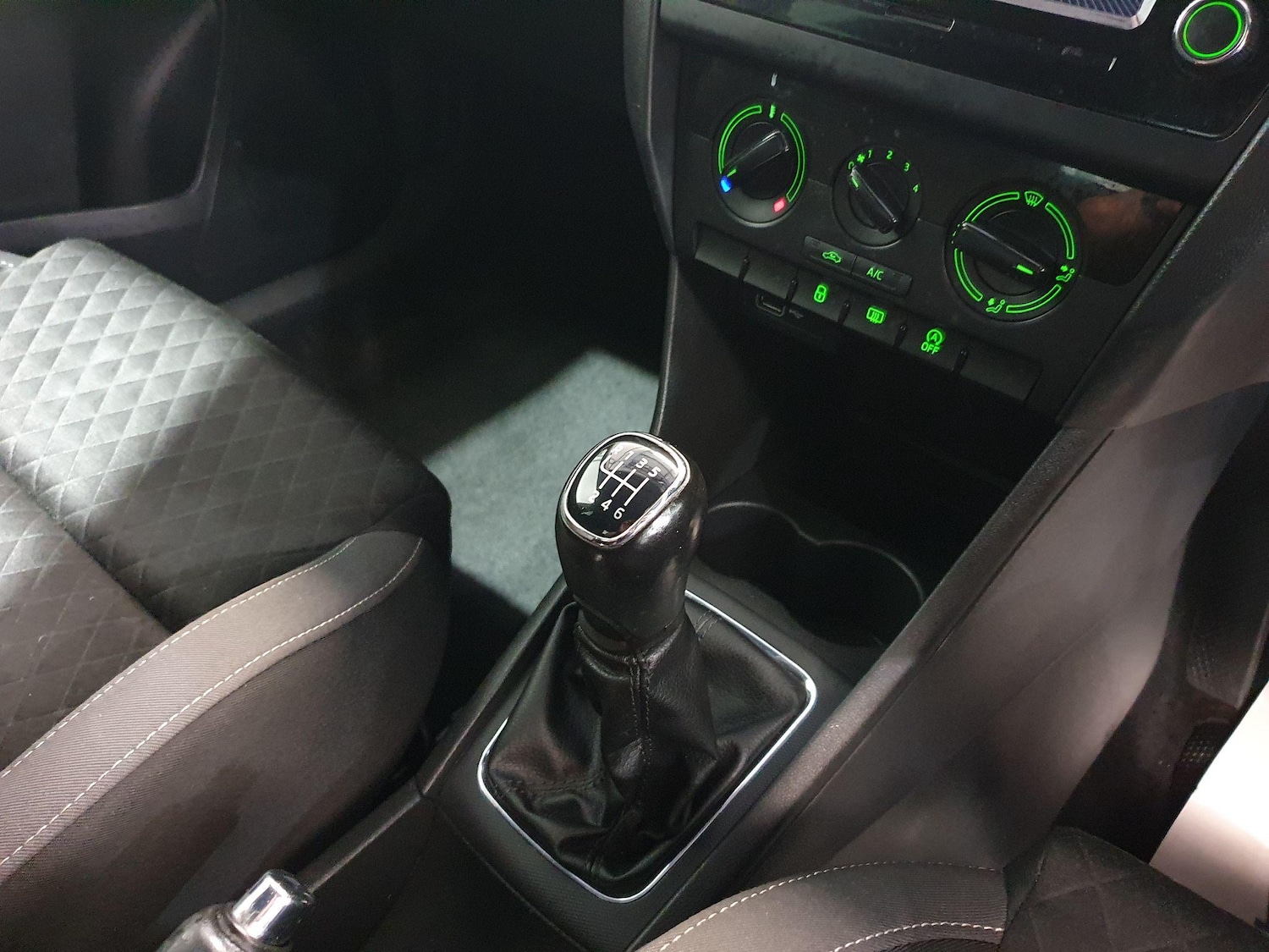 Used Skoda Rapid 2018 for sale - 76728958: Photo 11