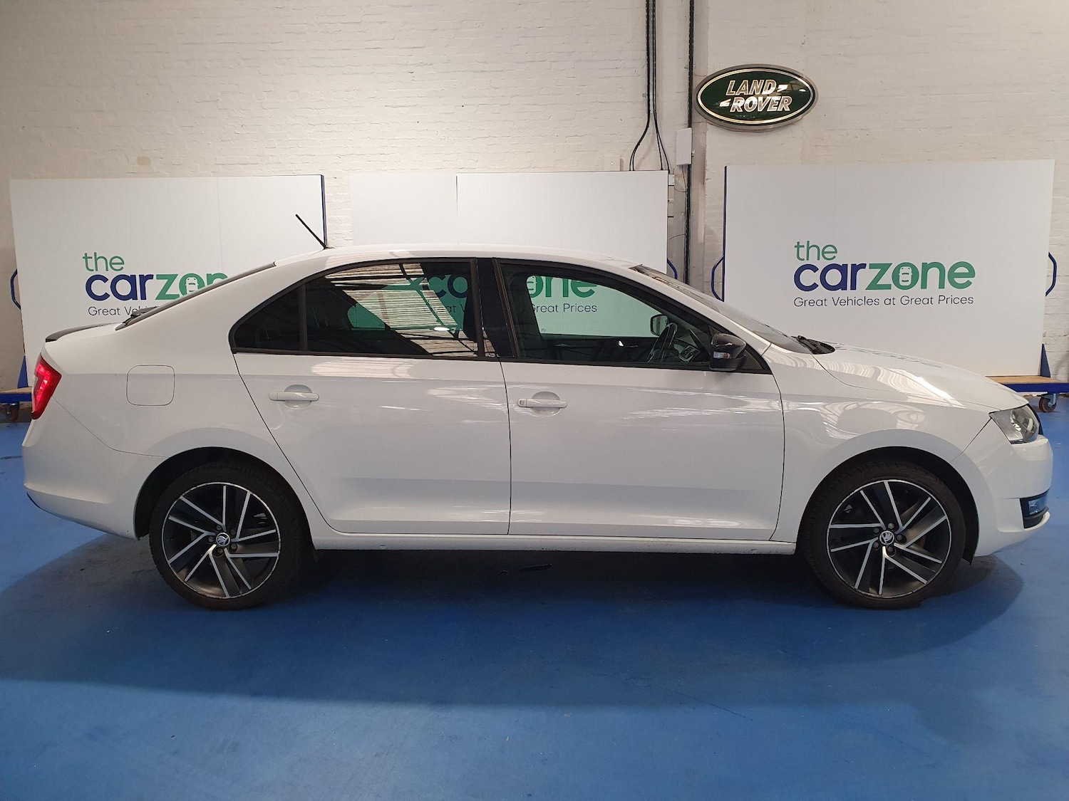 Used Skoda Rapid 2018 for sale - 76728958: Photo 2