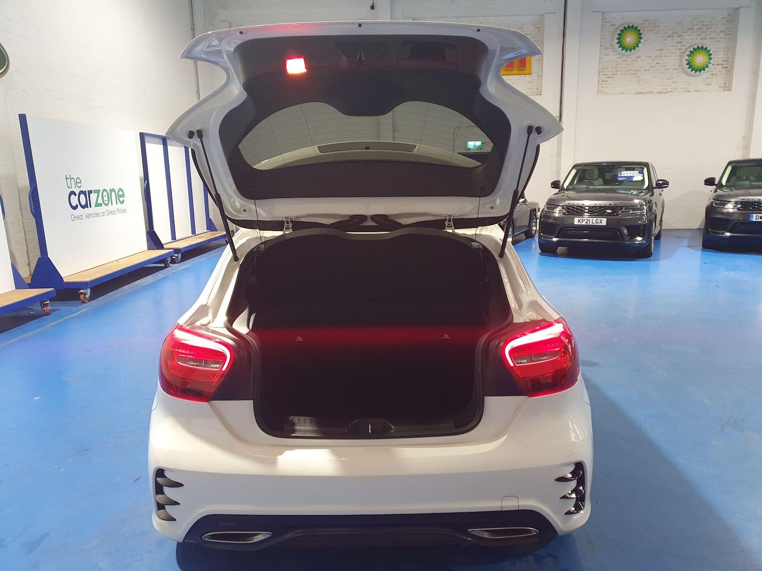 Used Mercedes-Benz A-Class 2017 for sale - 77892553: Photo 5