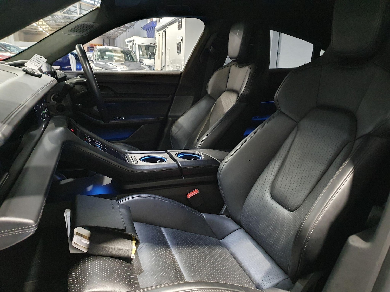 Used Porsche Taycan 2020 for sale - 77696296: Photo 16