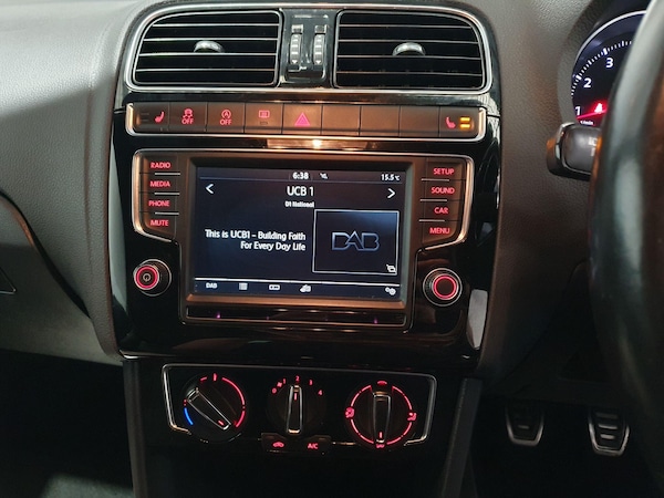 Used Volkswagen Polo 2015 for sale - 76215287: Photo 14