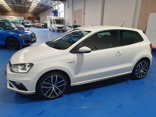 Used Volkswagen Polo 2015 for sale - 76215287: Photo 8