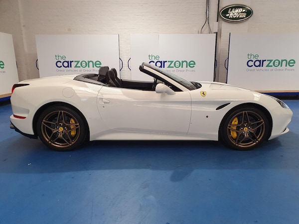 Used Ferrari California 2016 for sale - 76108382: Photo 2