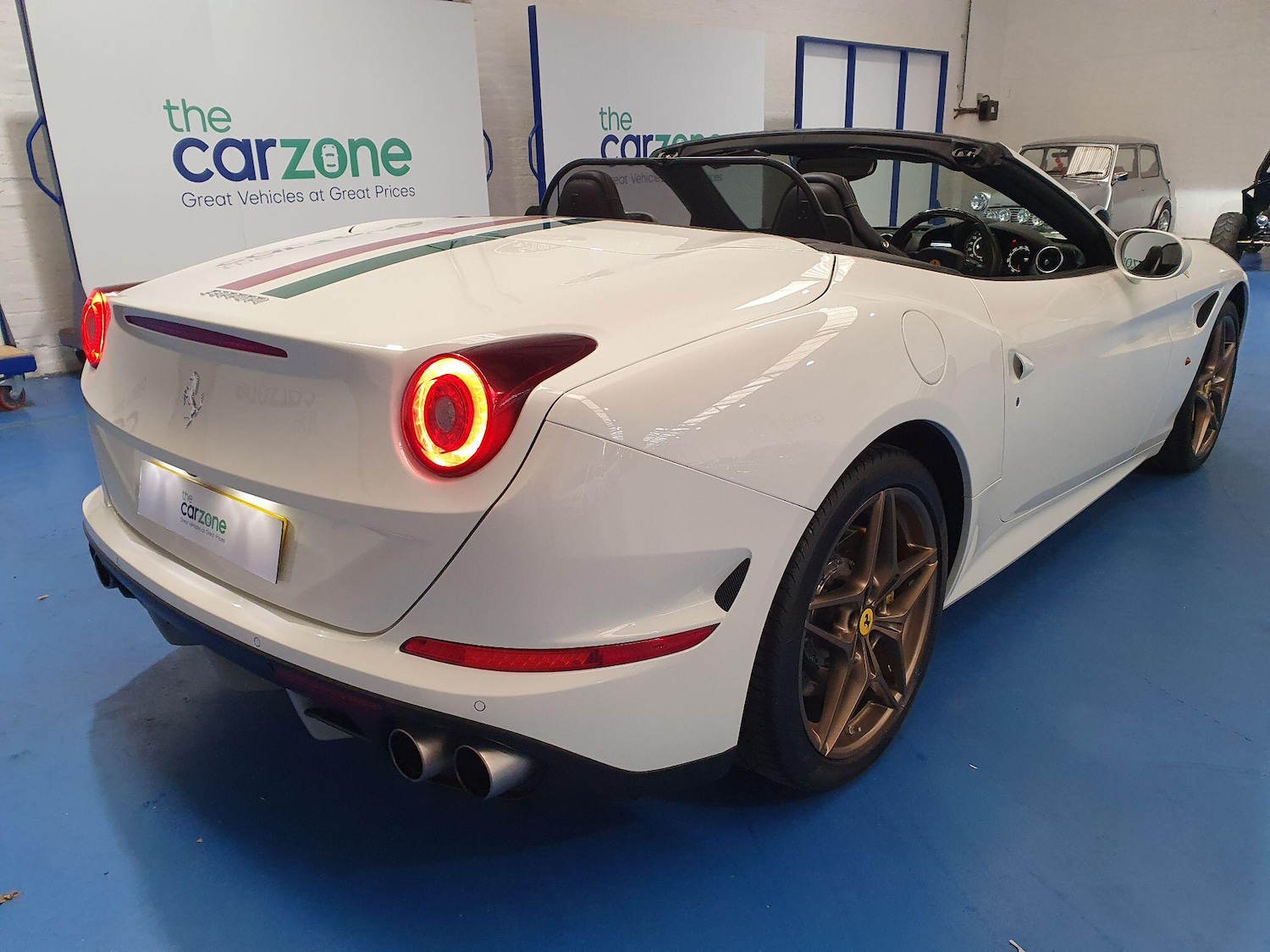 Used Ferrari California 2016 for sale - 76108382: Photo 3