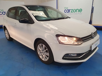Used Volkswagen Polo 2015 for sale - 78301742: Photo