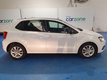 Used Volkswagen Polo 2015 for sale - 78301742: Photo