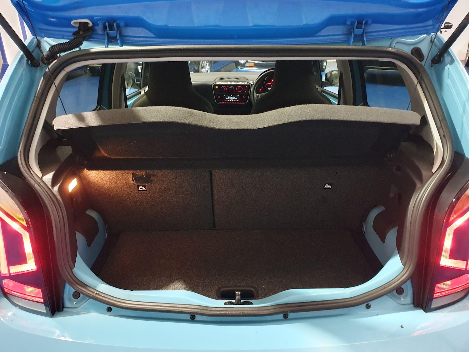 Used Volkswagen up! 2018 for sale - 76823633: Photo 13