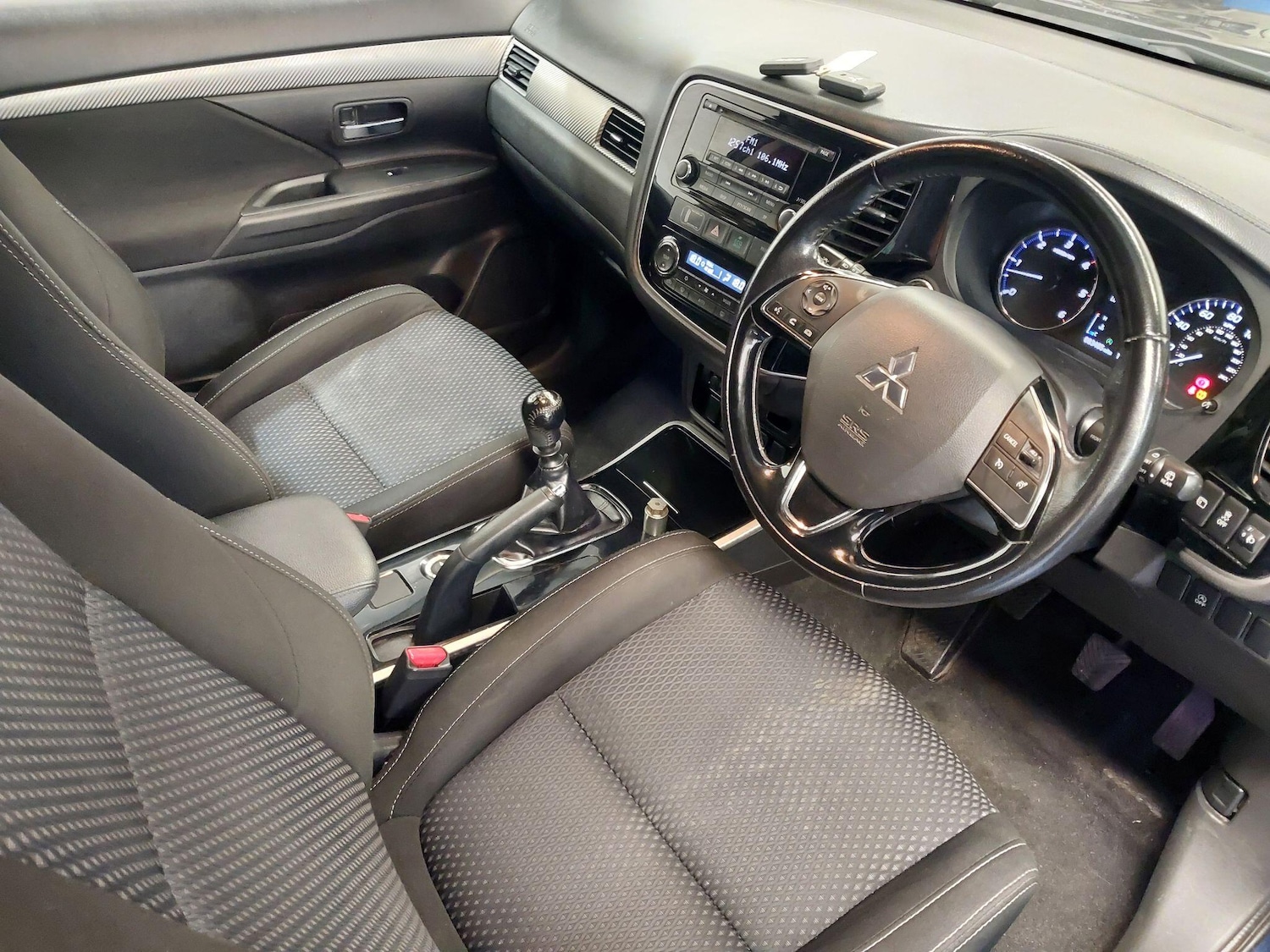 Used Mitsubishi Outlander 2017 for sale - 77550431: Photo 12