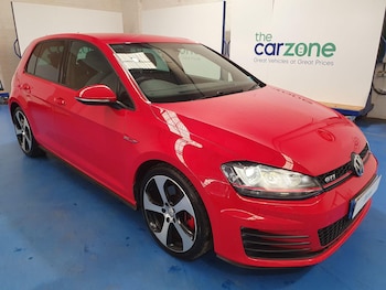Volkswagen - Golf