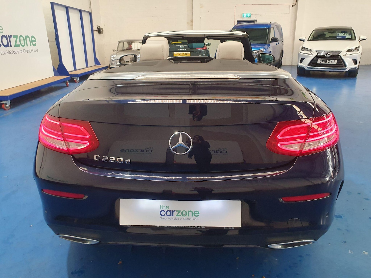 Used Mercedes-Benz C Class 2017 for sale - 76361111: Photo 4