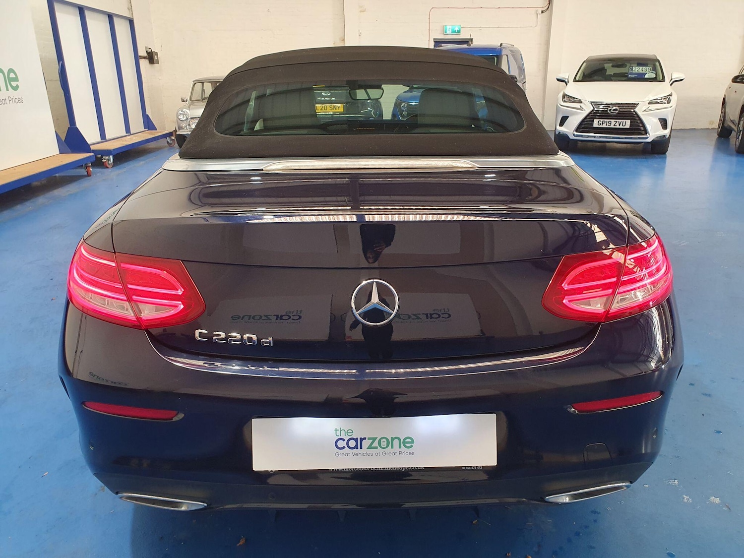 Used Mercedes-Benz C Class 2017 for sale - 76361111: Photo 5