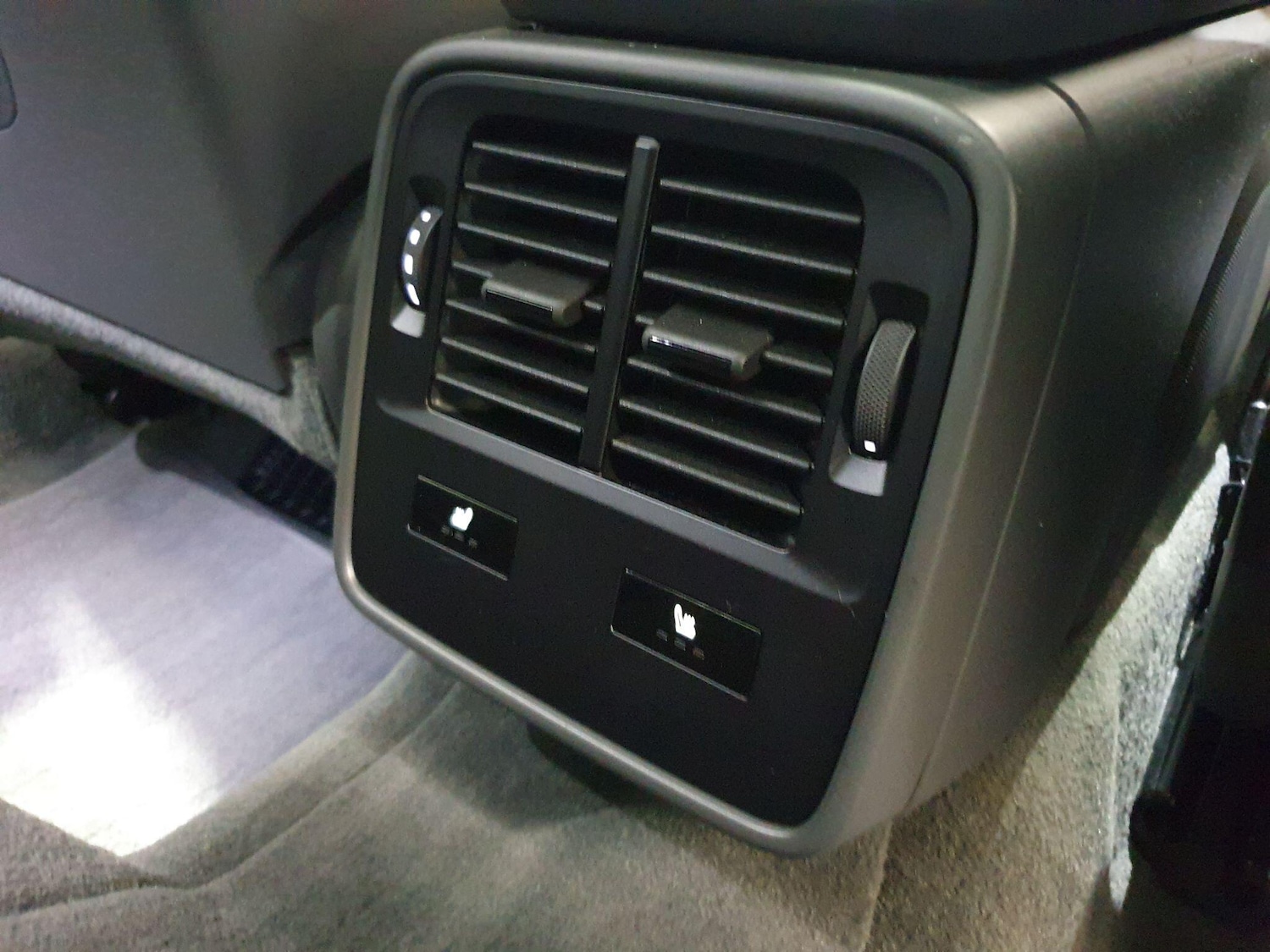 Used Porsche Taycan for sale - 77769778: Photo 18