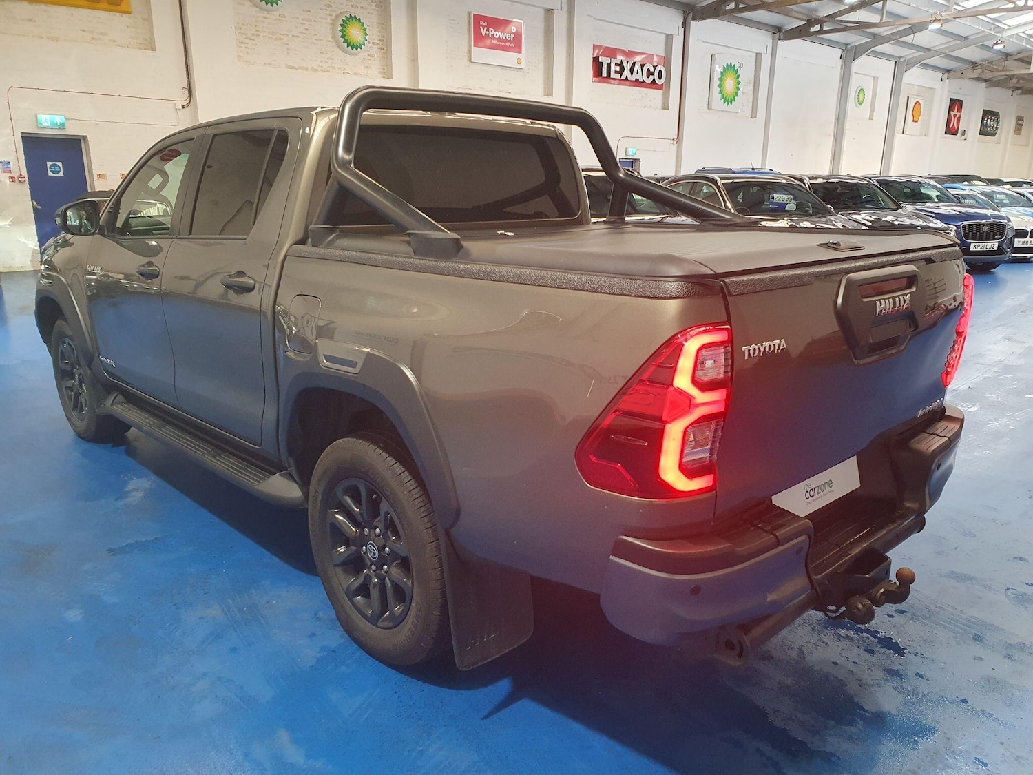 Used Toyota Hilux 2023 for sale - 77376363: Photo 5