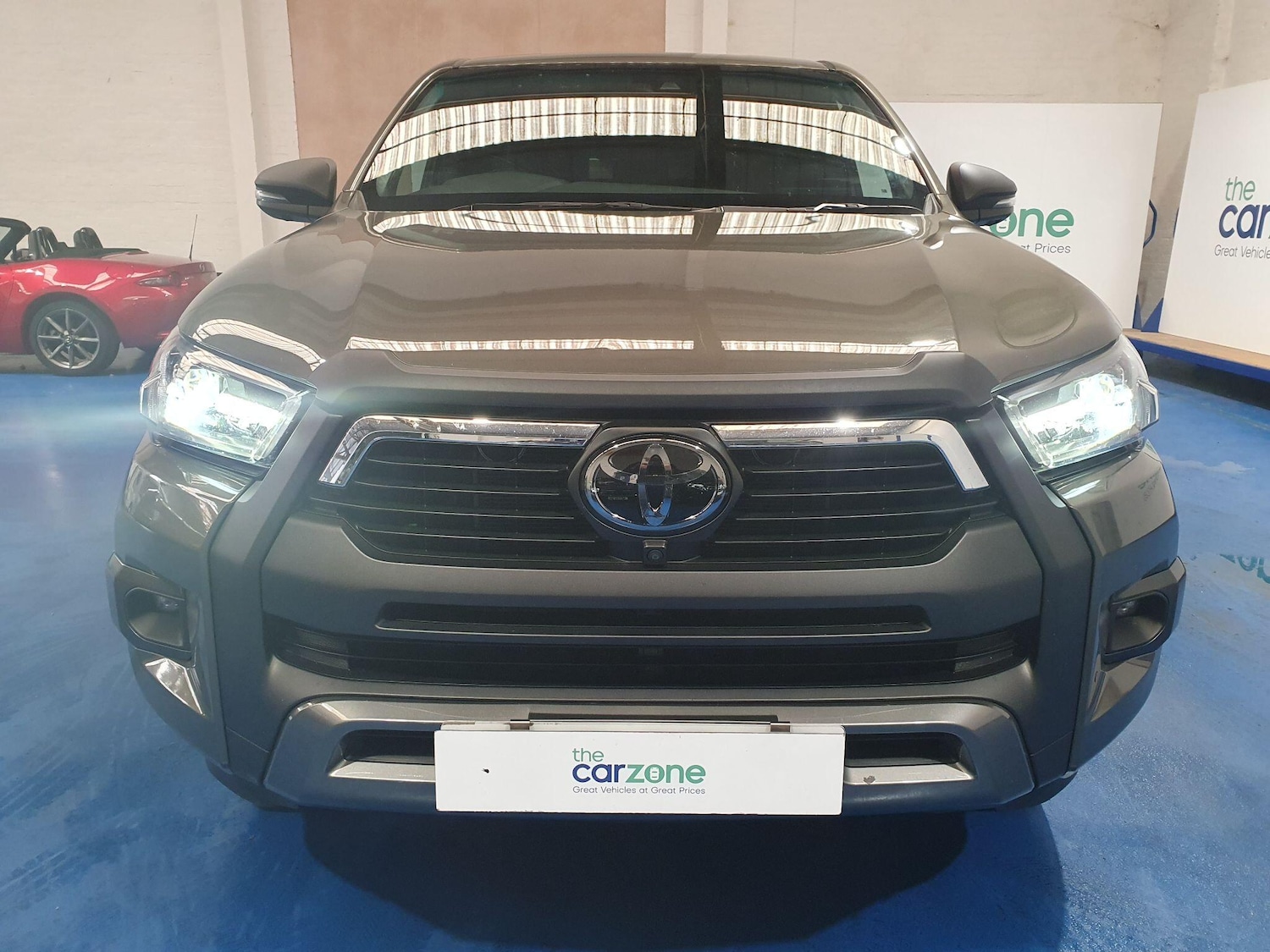 Used Toyota Hilux 2023 for sale - 77376363: Photo 8