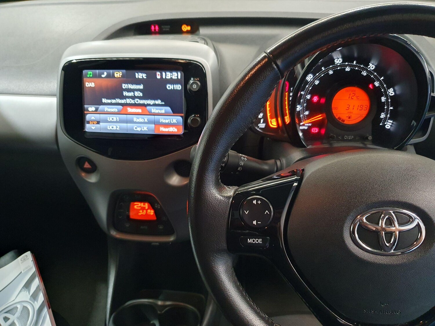 Used Toyota AYGO 2018 for sale - 76398845: Photo 14