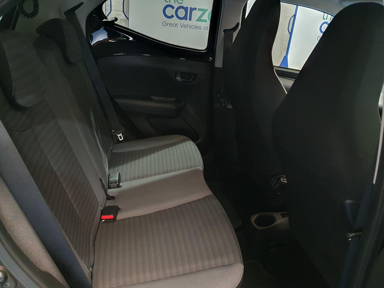 Used Toyota AYGO 2018 for sale - 76398845: Photo 17