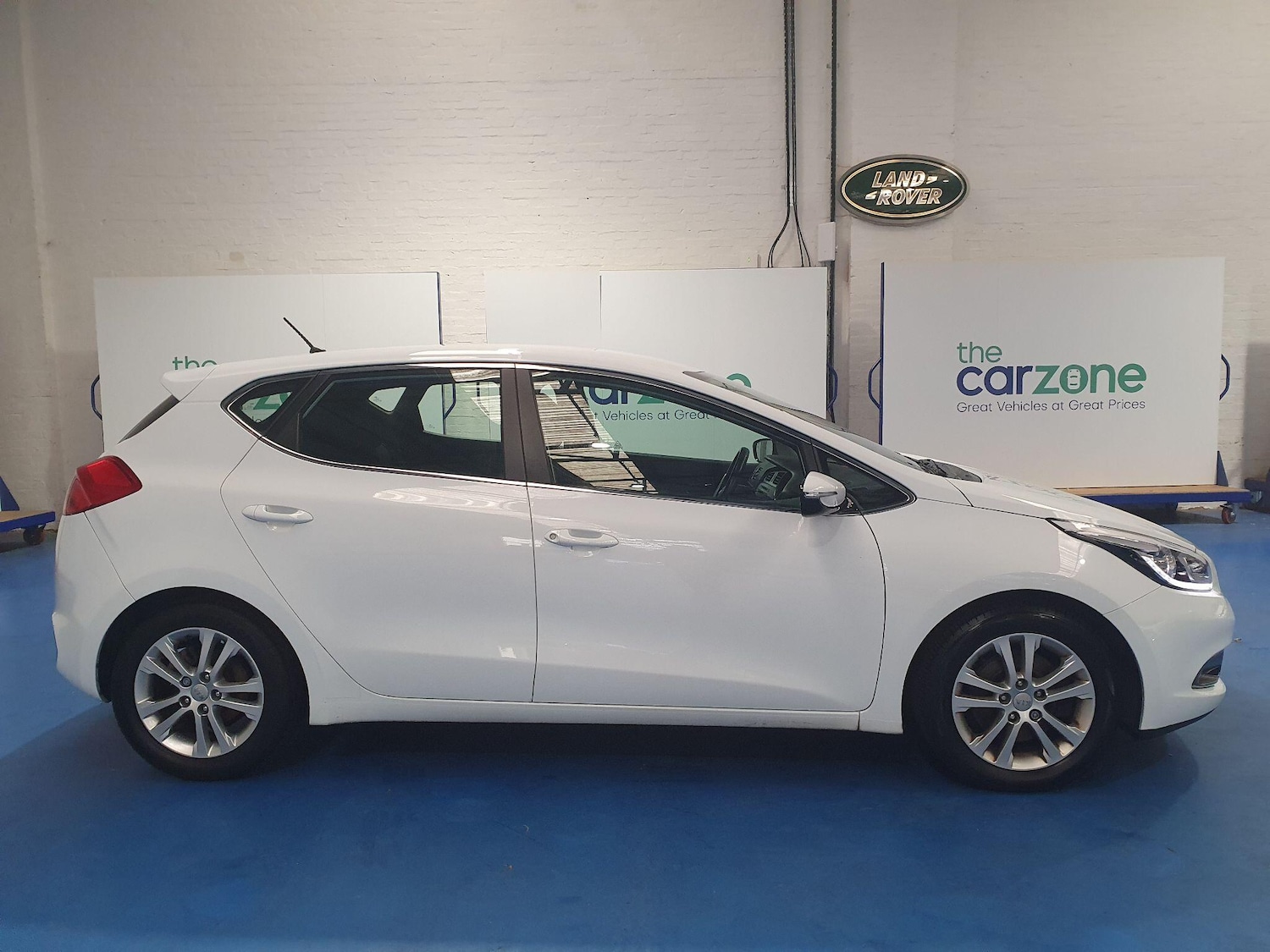 Used Kia Ceed 2014 for sale - 76377193: Photo 2