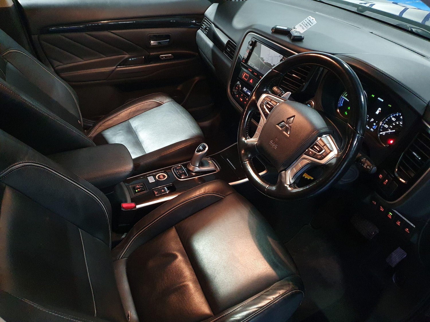 Used Mitsubishi Outlander 2017 for sale - 77120677: Photo 12