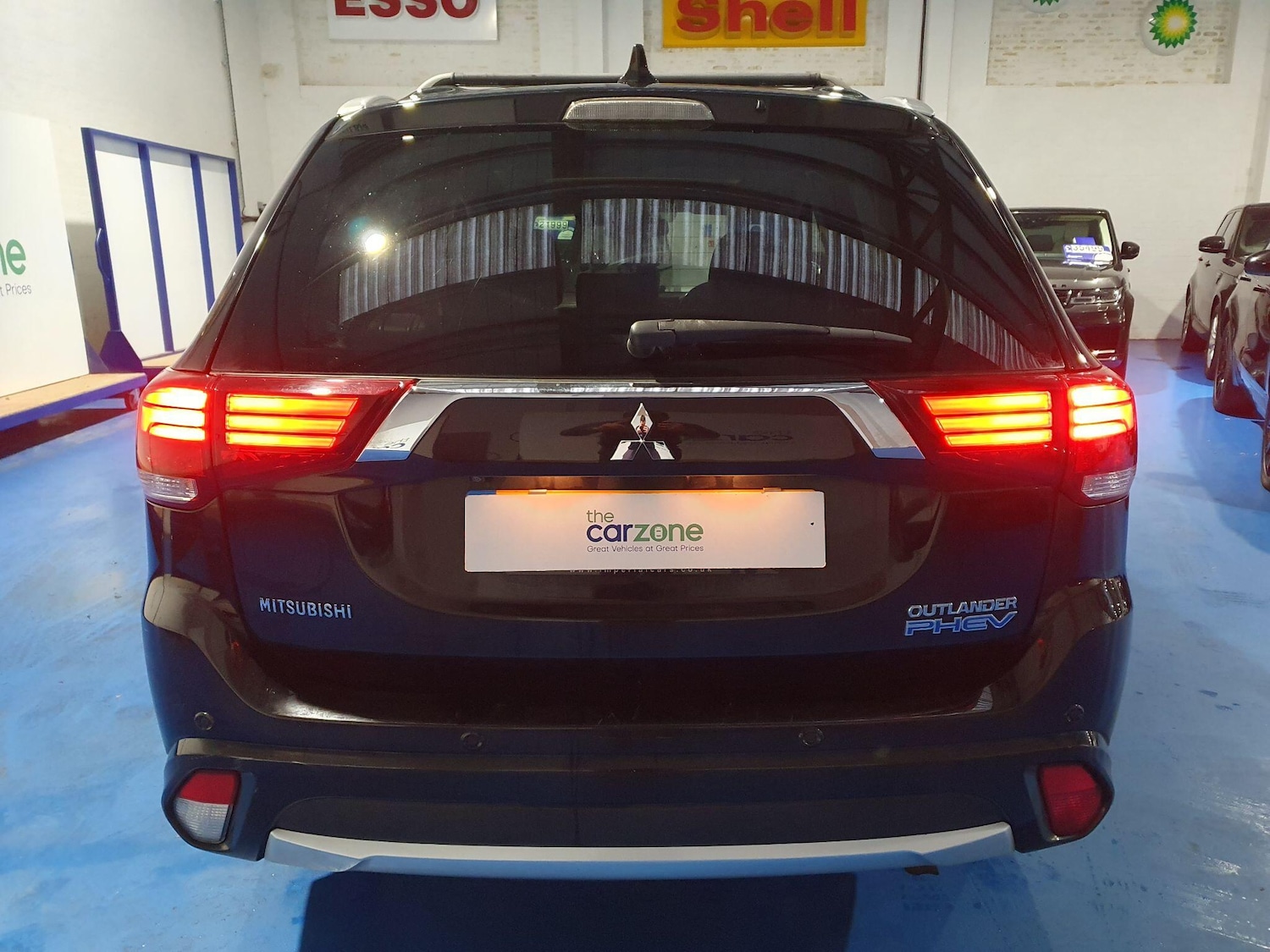 Used Mitsubishi Outlander 2017 for sale - 77120677: Photo 4