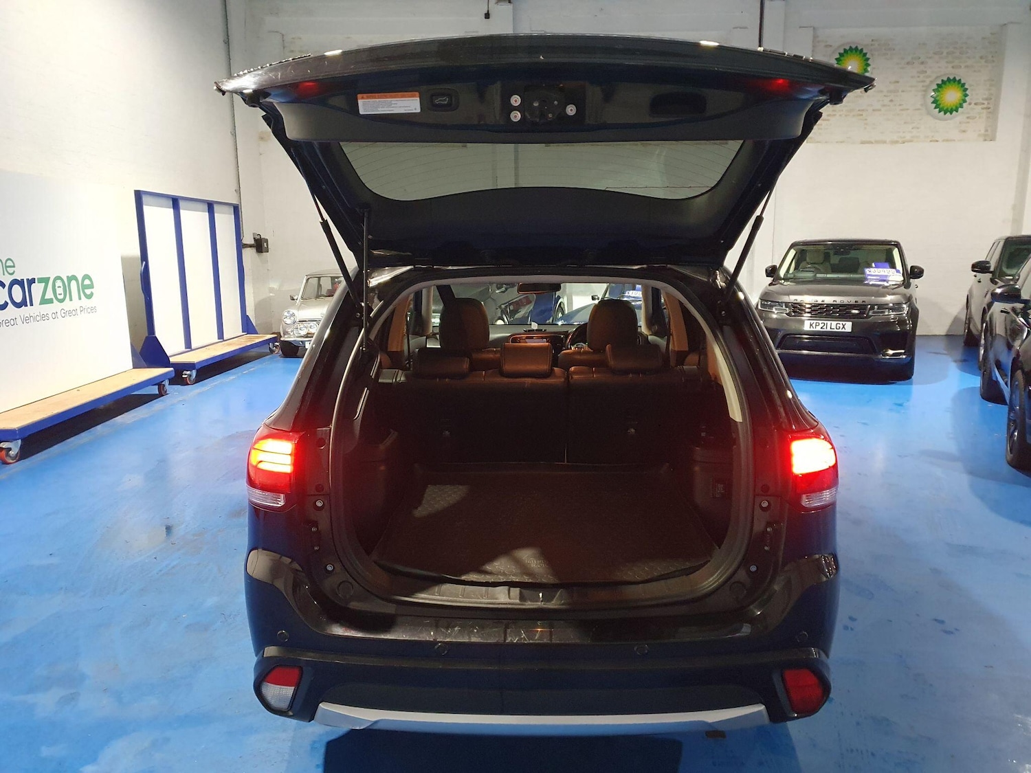 Used Mitsubishi Outlander 2017 for sale - 77120677: Photo 6