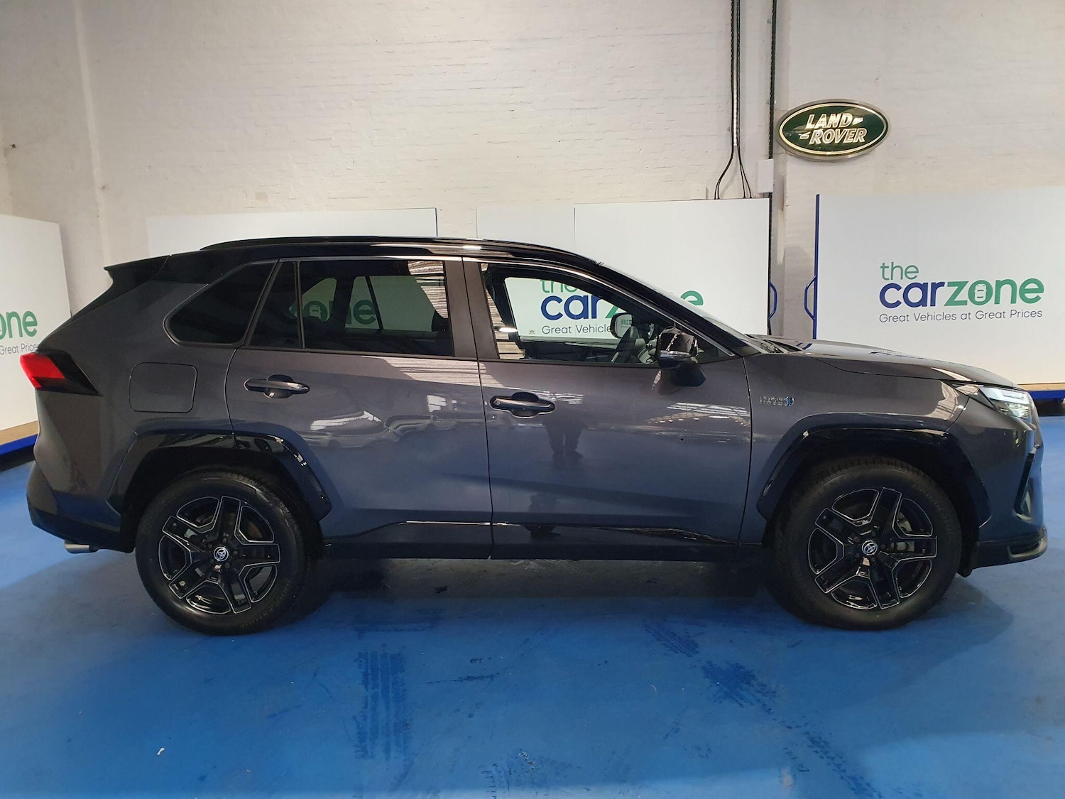 Used Toyota RAV4 2024 for sale - 76314982: Photo 2