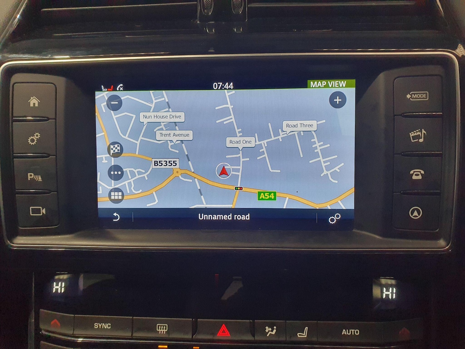 Used Jaguar XE 2018 for sale - 77156684: Photo 12