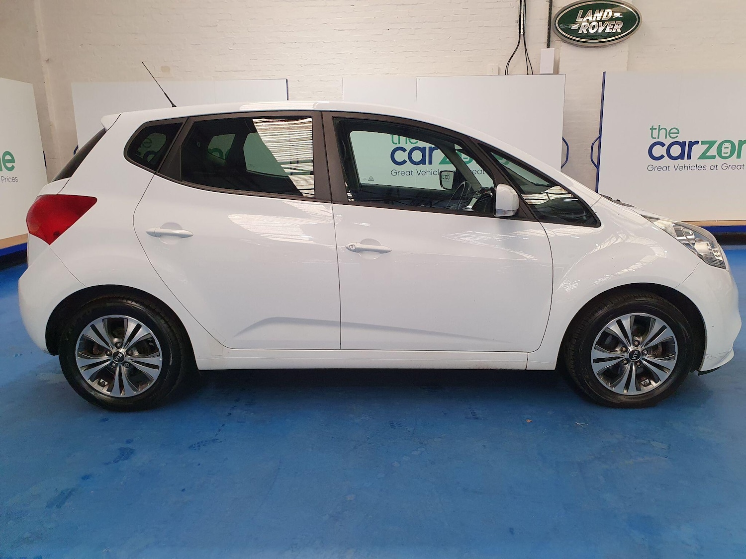 Used Kia Venga for sale - 77768419: Photo 2