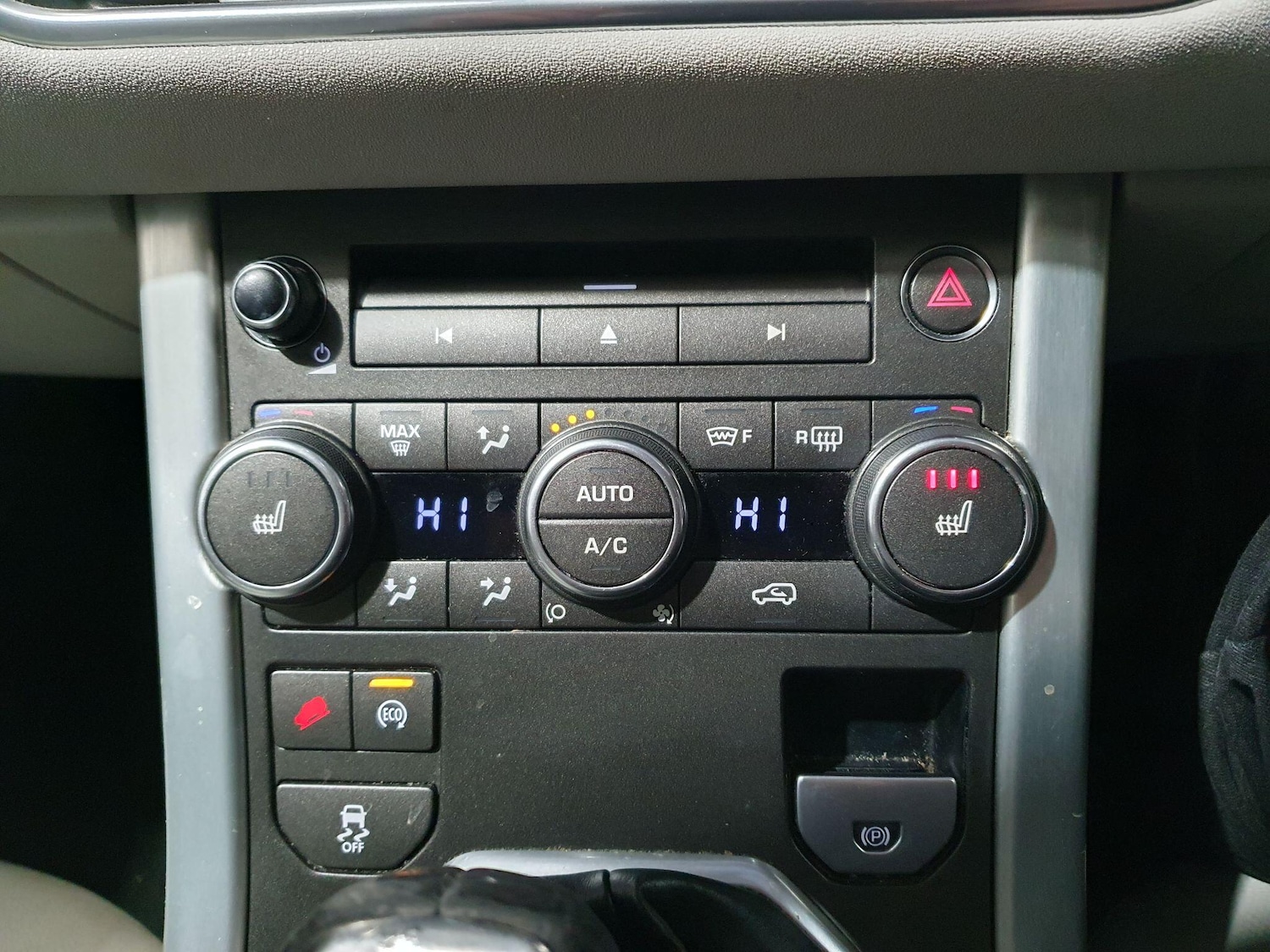 Used Land Rover Range Rover Evoque 2015 for sale - 77658911: Photo 12