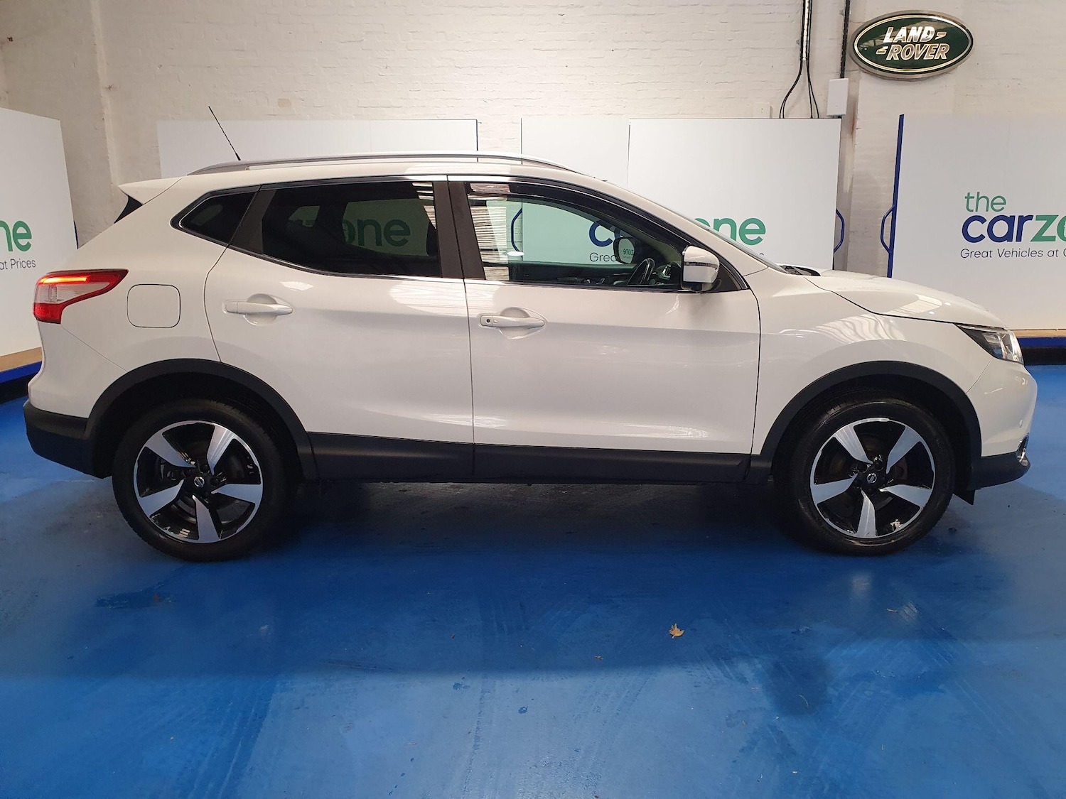 Used Nissan Qashqai 2017 for sale - 76735034: Photo 2