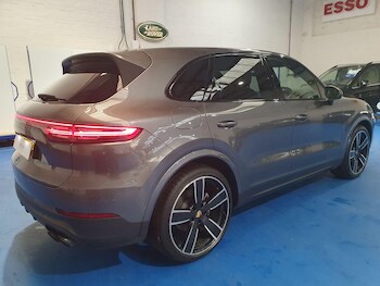 Used Porsche Cayenne 2019 for sale - 76824178: Photo