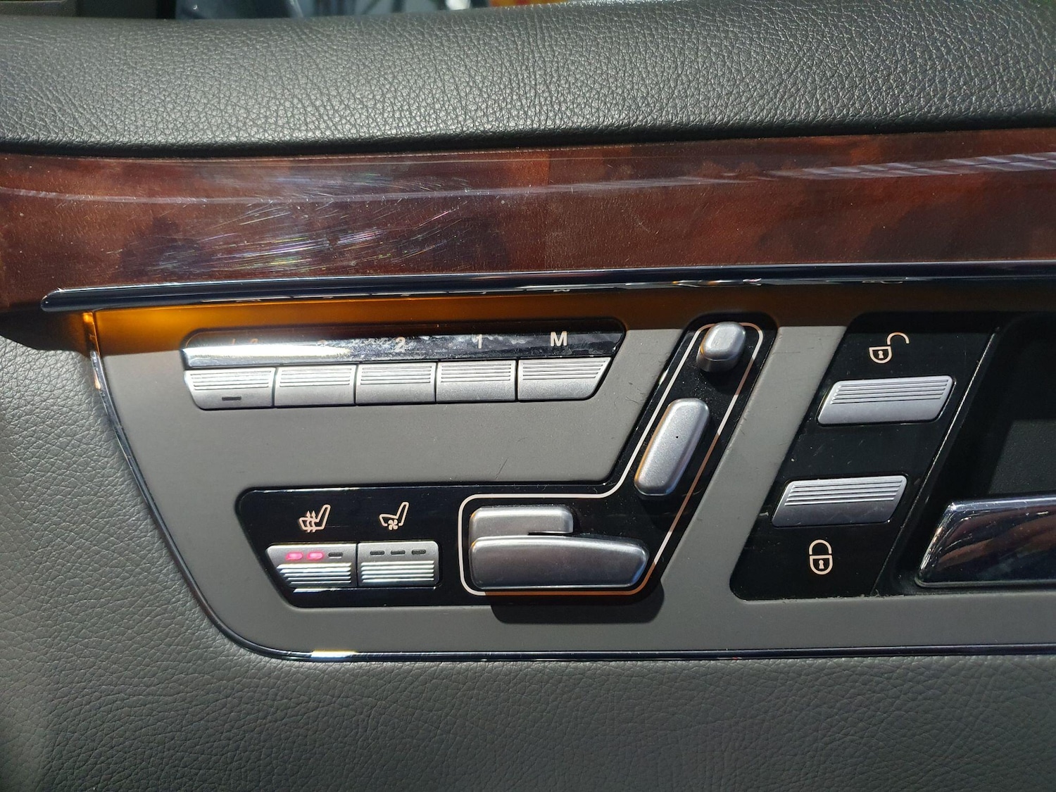 Used Mercedes-Benz S Class 2007 for sale - 77537500: Photo 10