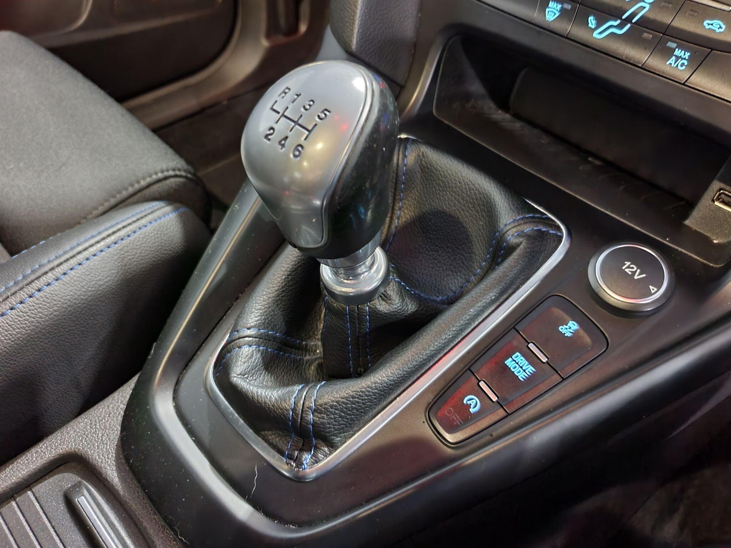 Used Ford Focus 2017 for sale - 76336143: Photo 15