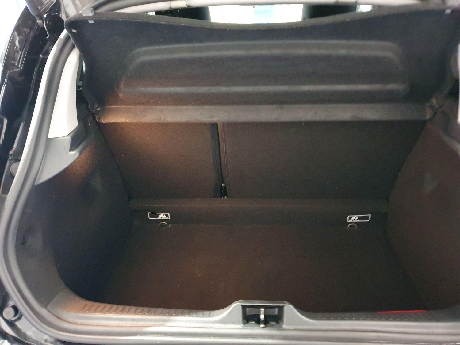 Used Renault Clio 2017 for sale - 76953403: Photo 14