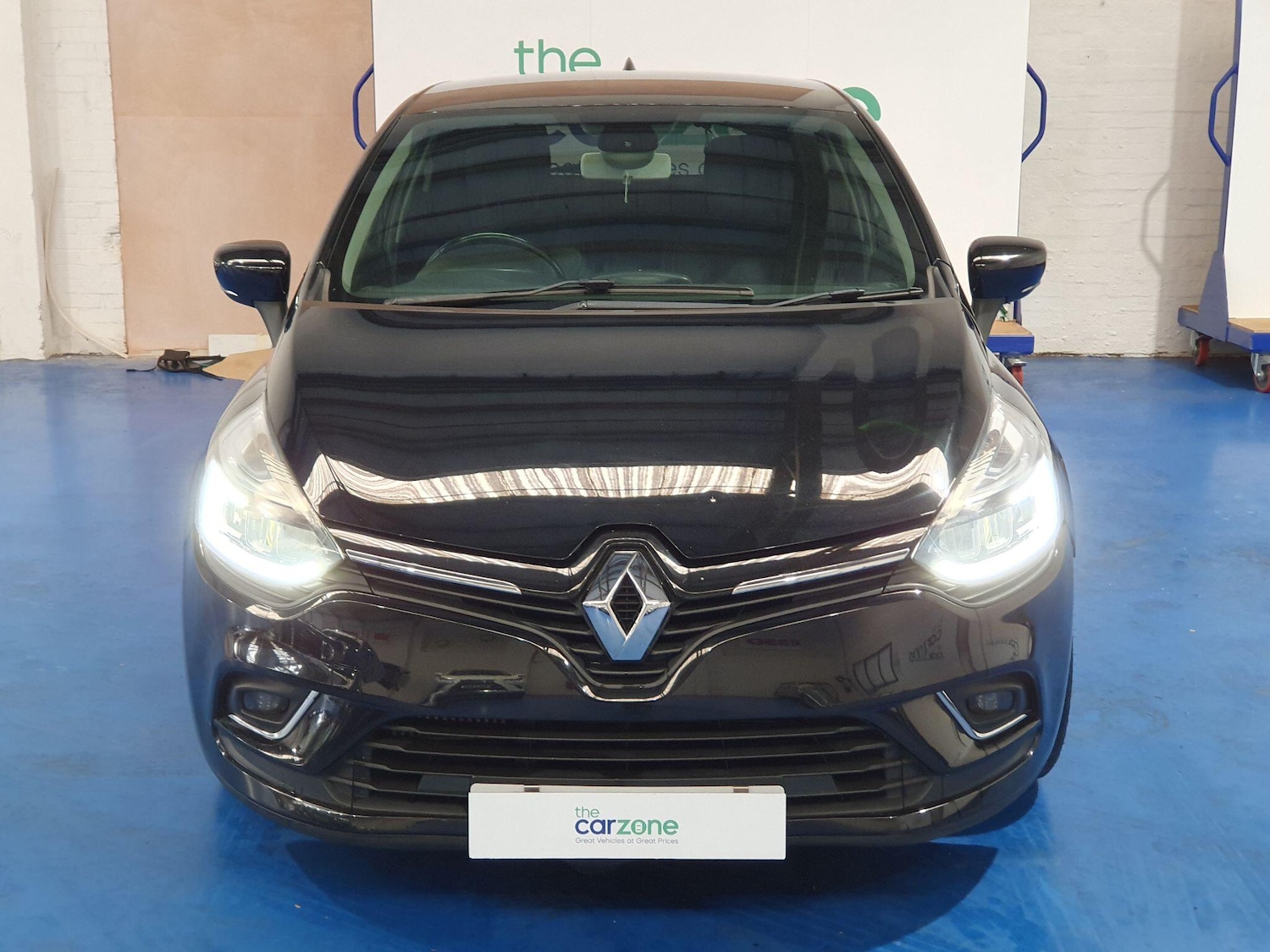 Used Renault Clio 2017 for sale - 76953403: Photo 8