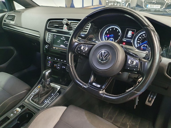 Used Volkswagen Golf 2016 for sale - 75669317: Photo 10