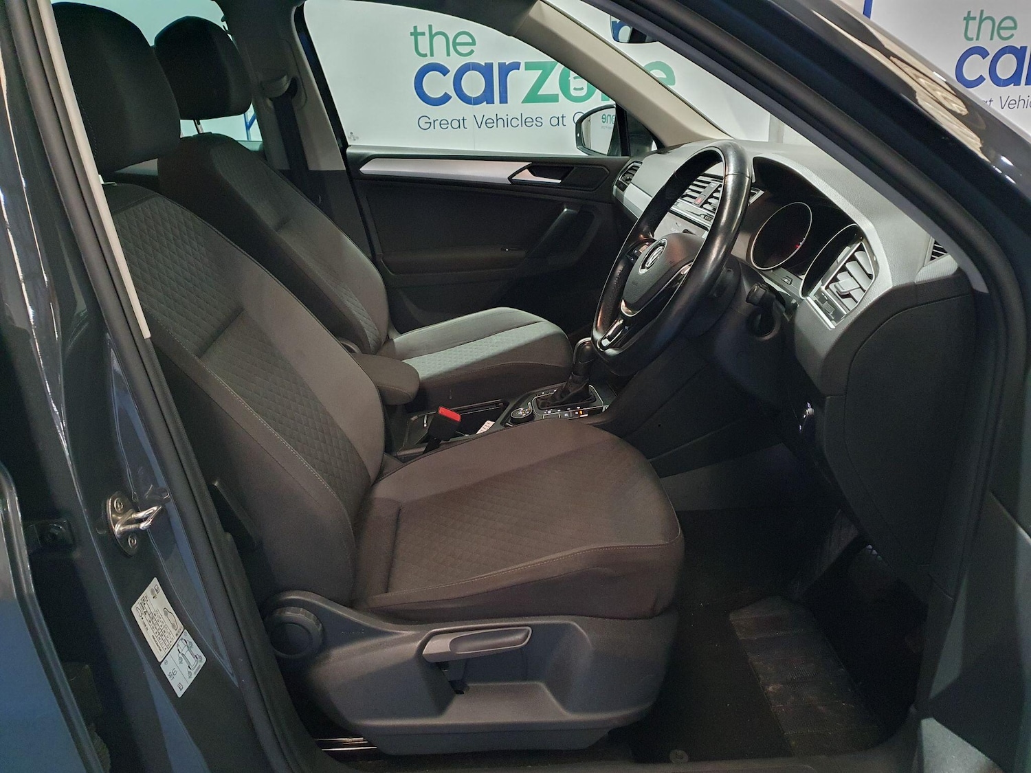 Used Volkswagen Tiguan 2019 for sale - 76823749: Photo 9